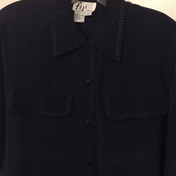 Figi Woman’s 100% Silk Blue Blouse Size Small NEW Gorgeous All occasion Classic - Picture 2 of 6